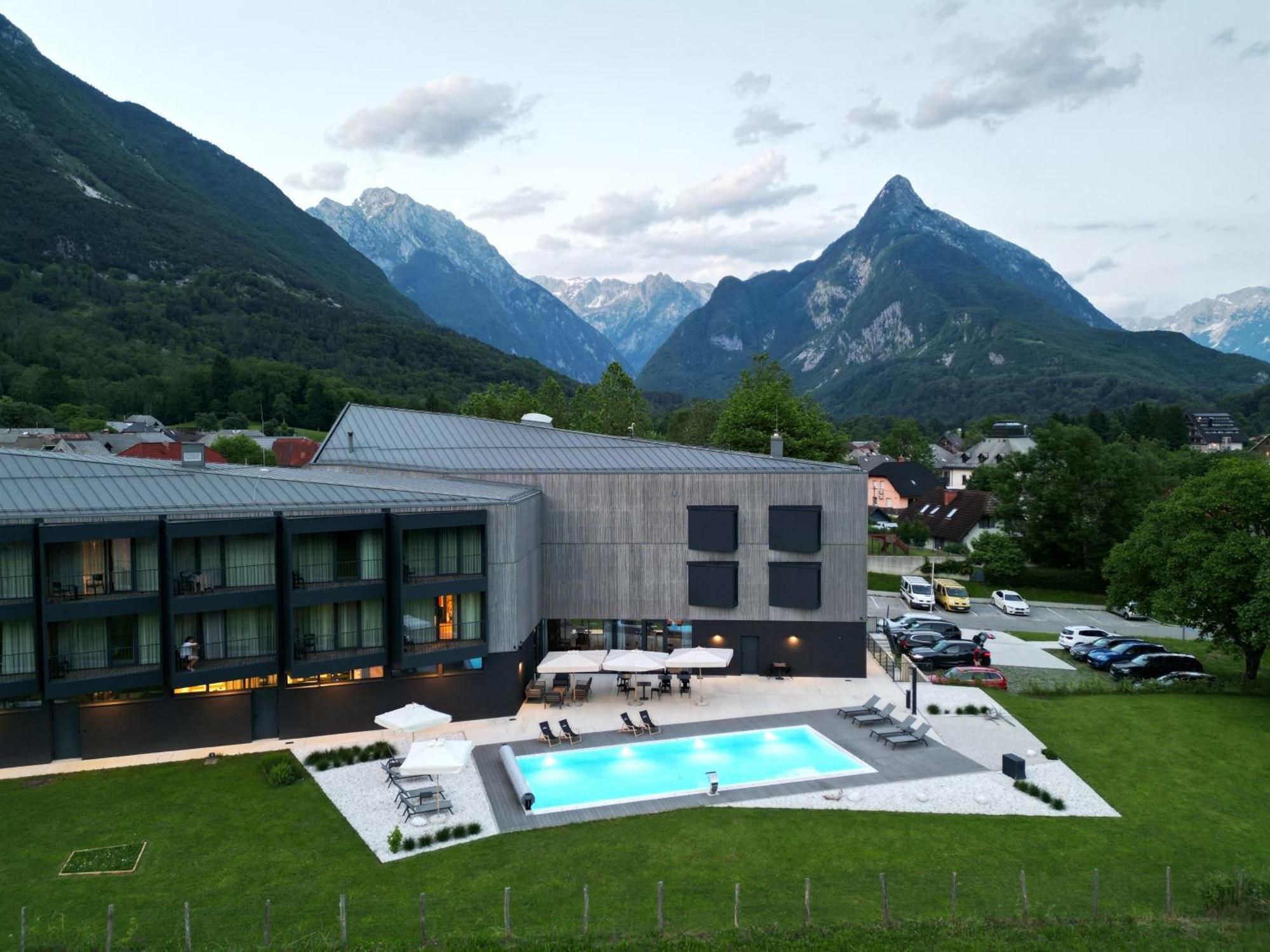 Hotel Soca Bovec Exteriör bild